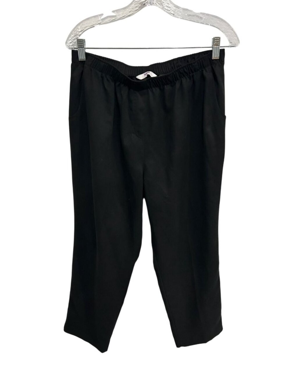 Alia 16P Black Pull On Capri Pants Elastic Waist Minimalist Clean Girl